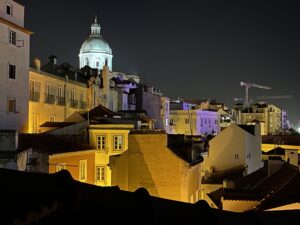 Read more about the article There are three million steps in Lisbon, and every one is up